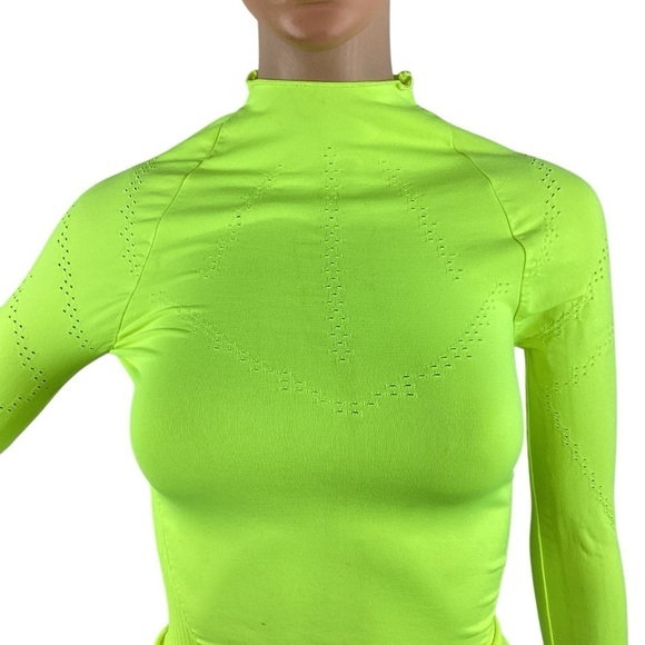 Good Karma High-Neck Layer by FP Movement at Free People Highlighter XS/S - Picture 3 of 8